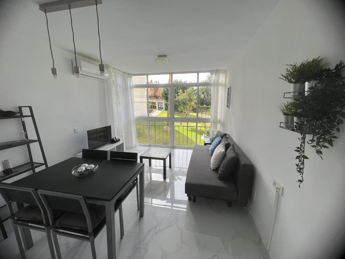 Apartamento Con Piscina Y Barbacoa Apartment La Cala Del Moral Bagian luar foto